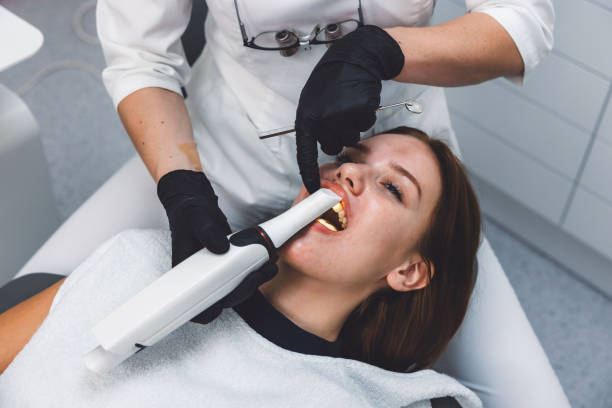Best Emergency Dental Care for Broken or Chipped Teeth in Guttenberg, IA